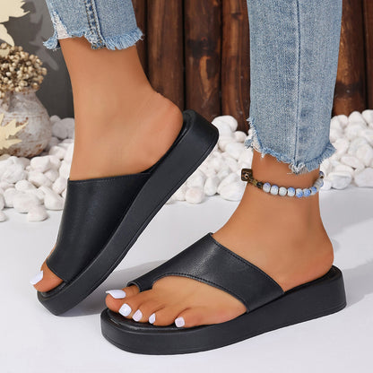 Women's Flat Clip Toe Slippers Thick Soles Solid Color Casual Summer Outdoor Shoes